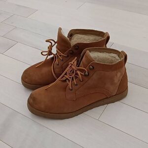 UGG Women's Bethany Sheepskin Lace Up Suede Combat Boots Chesnut Brown Size 8